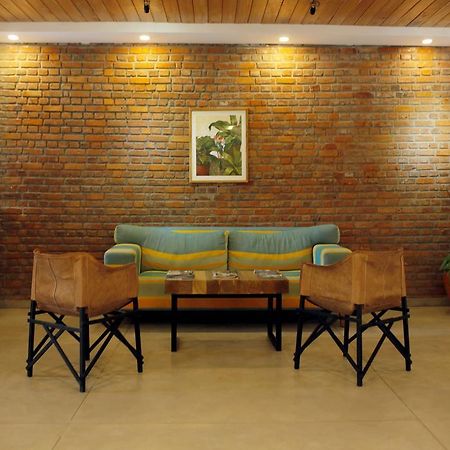 Moss Bnb Коломбо Экстерьер фото
